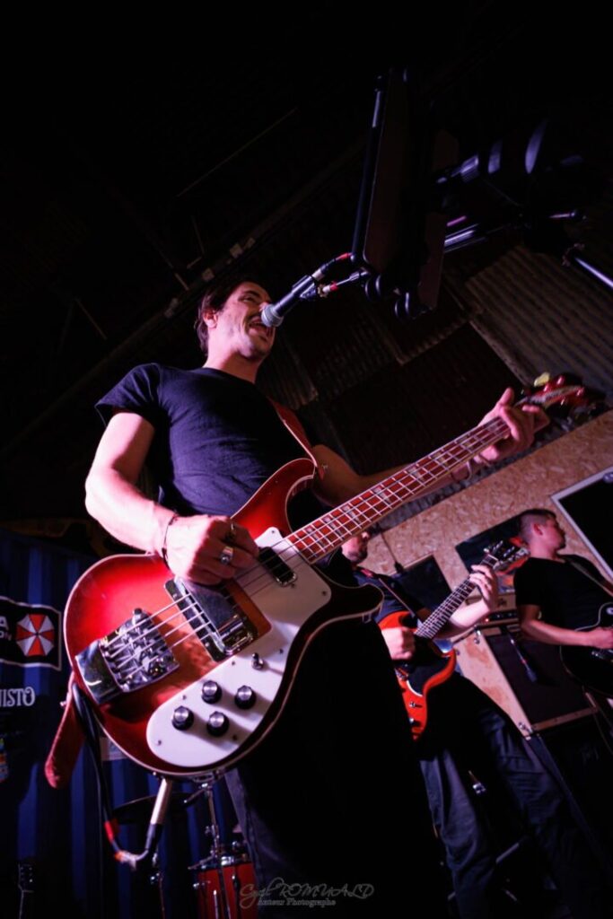 the jaws live